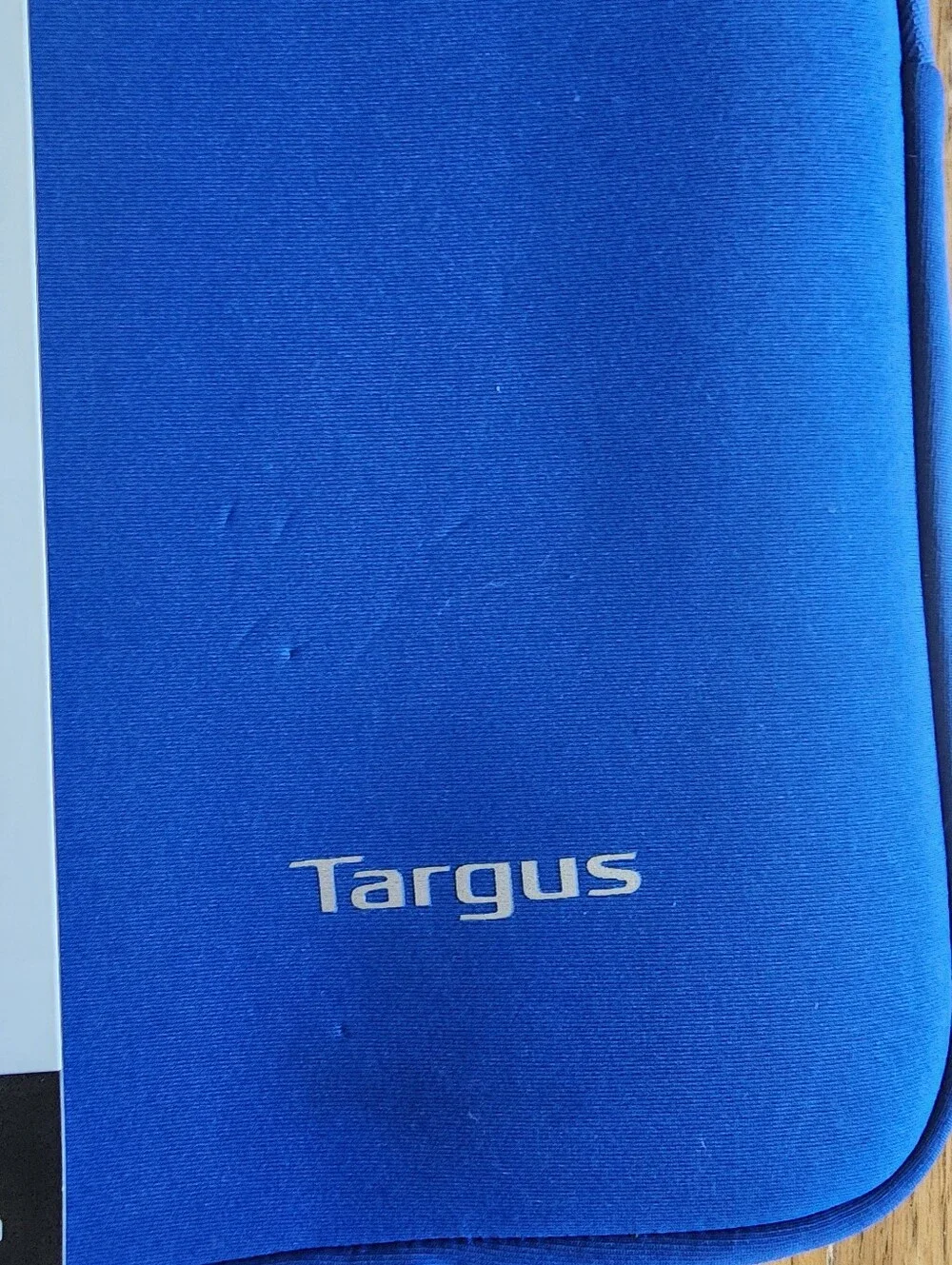 NWT Targus Blue Zipper Closure 14